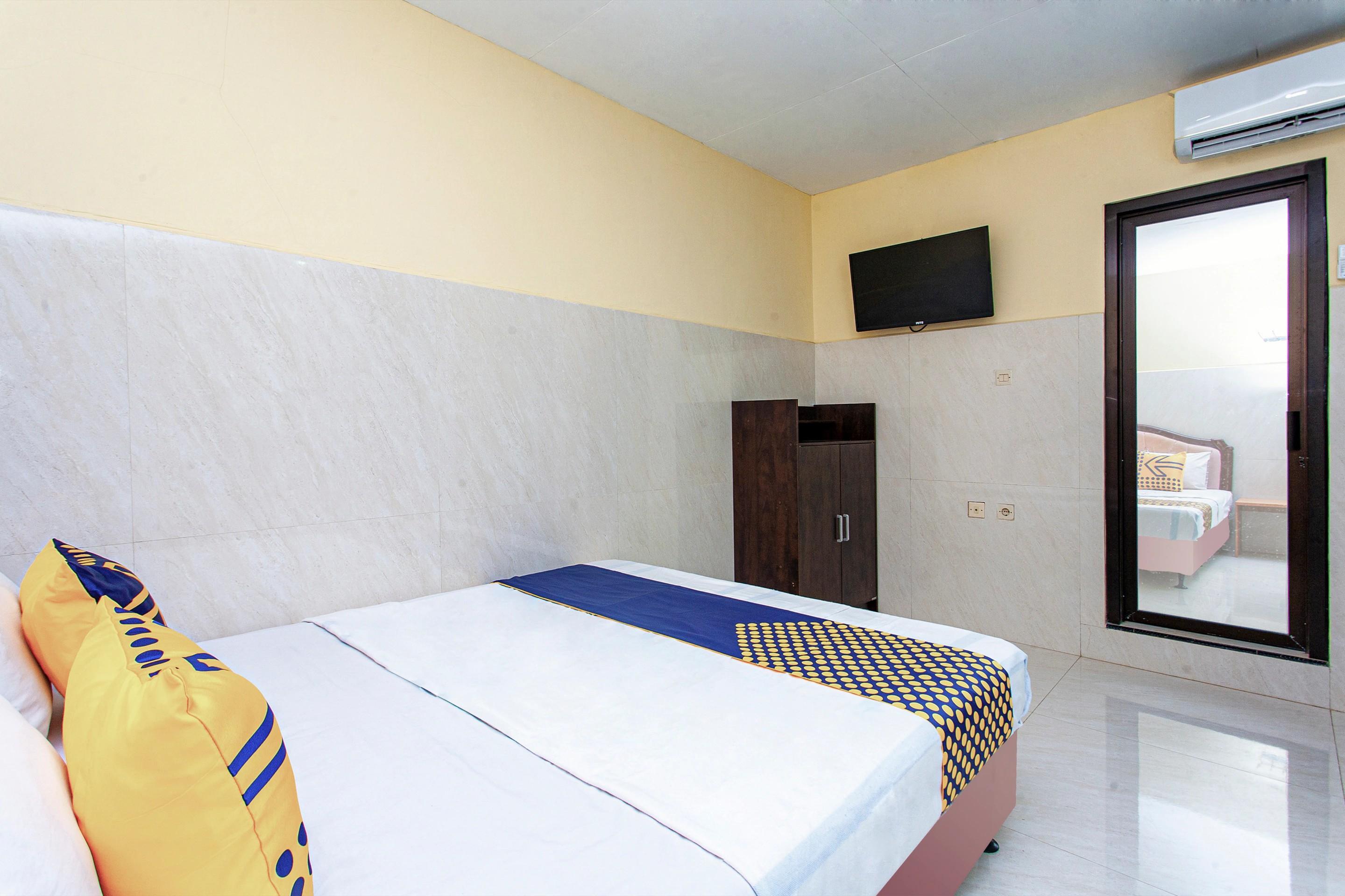 The Paragon Hotel Cilacap Redpartner Exterior foto