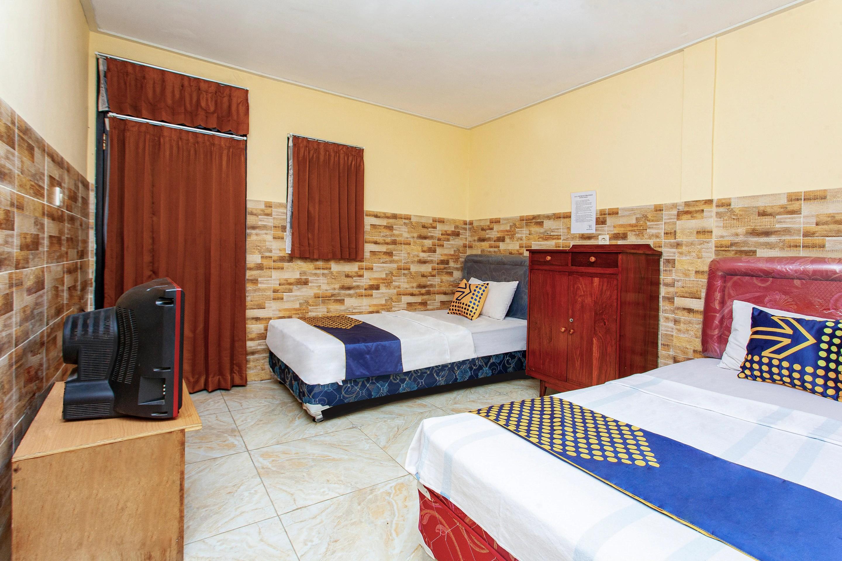The Paragon Hotel Cilacap Redpartner Exterior foto